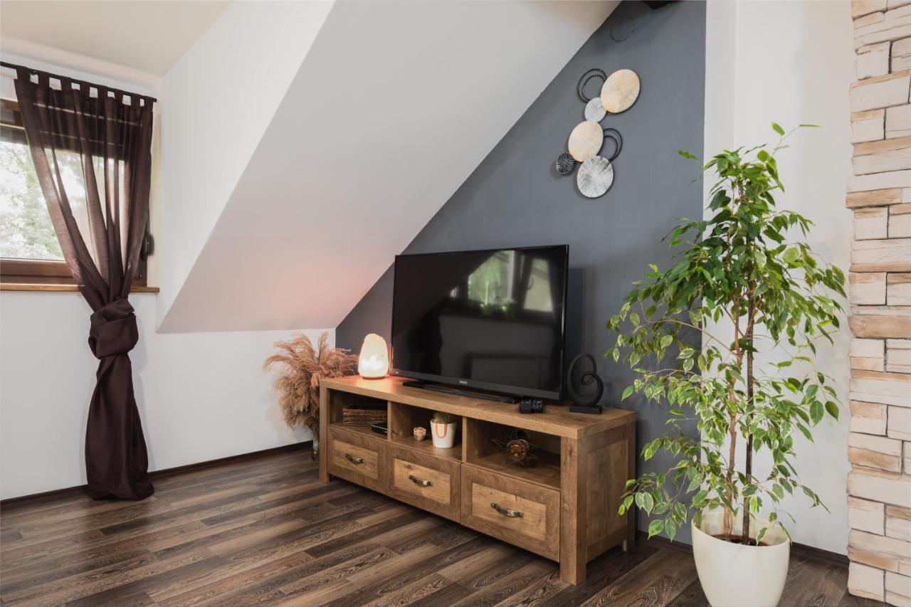 Apartment Mia Слунь Екстер'єр фото