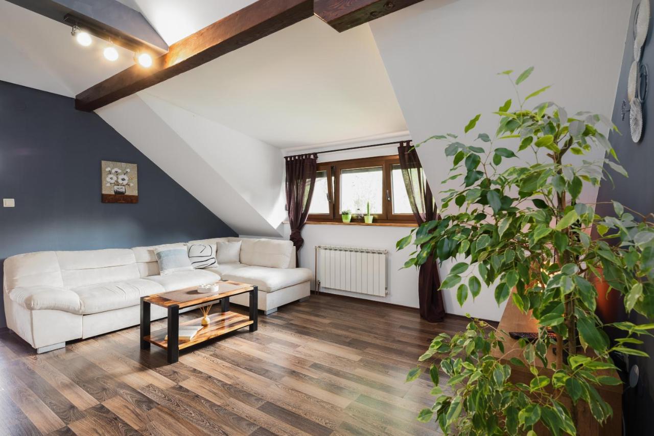 Apartment Mia Слунь Екстер'єр фото