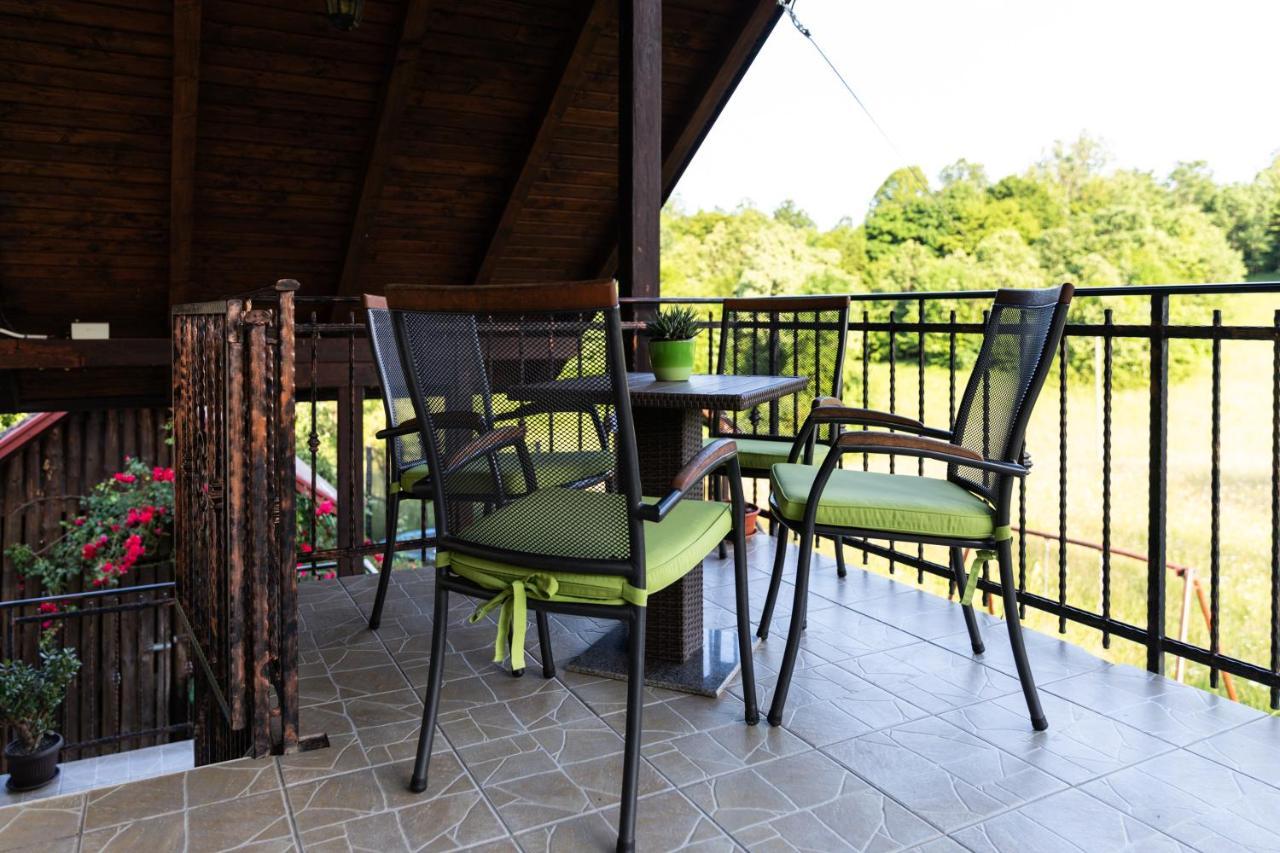 Apartment Mia Слунь Екстер'єр фото