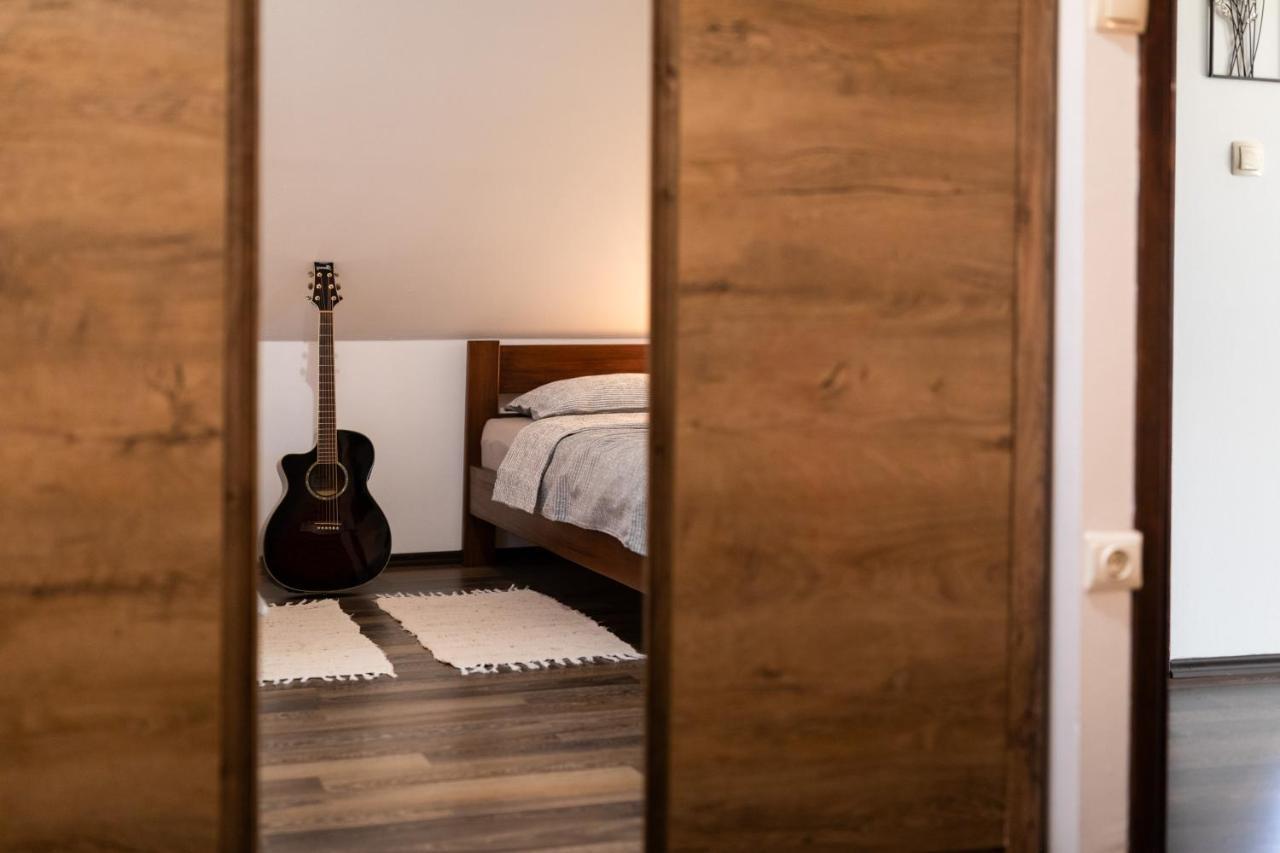 Apartment Mia Слунь Екстер'єр фото