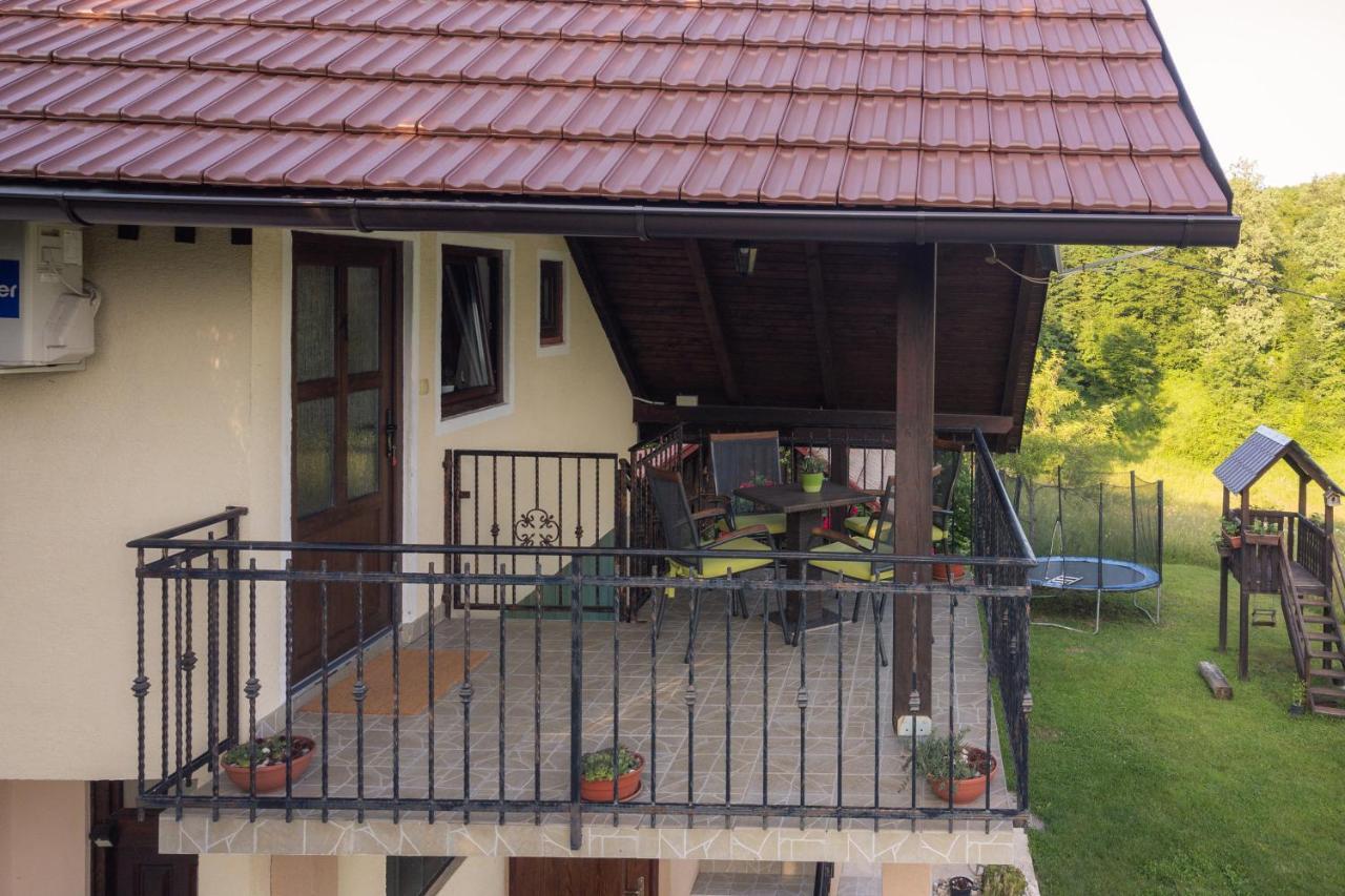 Apartment Mia Слунь Екстер'єр фото