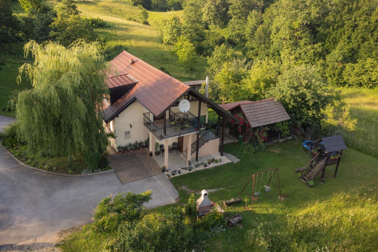 Apartment Mia Слунь Екстер'єр фото